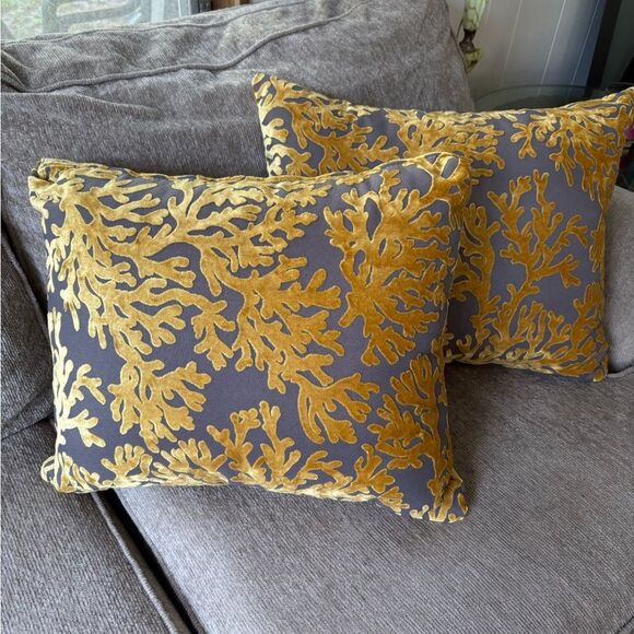 St Tropez Gold and Gray Coral Accent Pillows - Picture 4 of 8